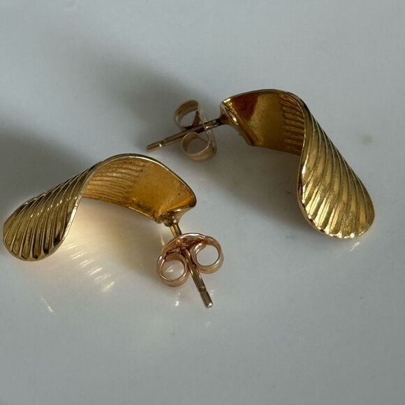 14k gold post only earrings - Picture 2 of 5